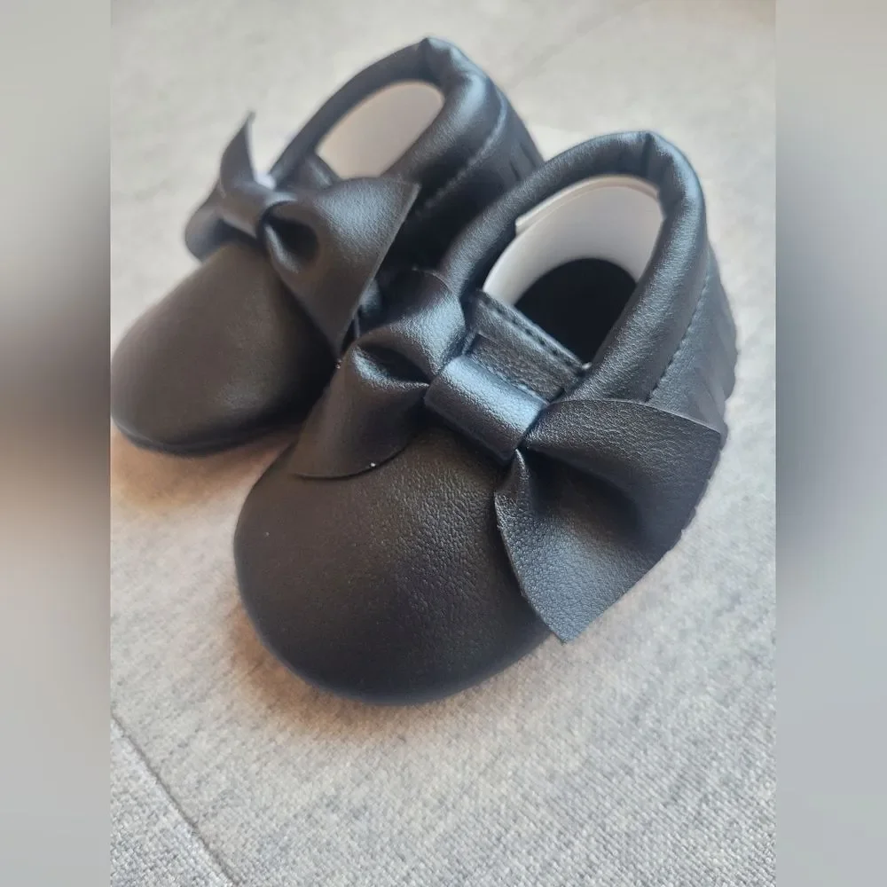 NEW Baby Faux Leather Moccasins with Bow Black Slip On Elastic 0-6 Months